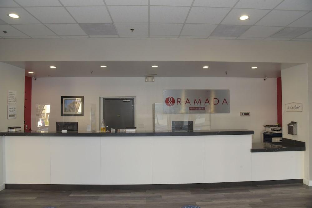 Ramada By Wyndham San Diego National City Exterior photo