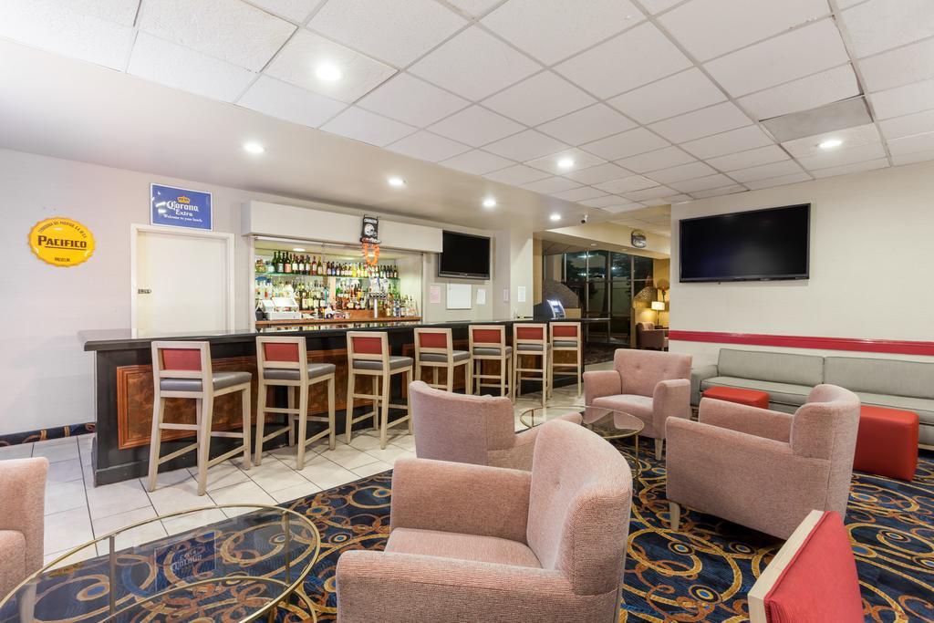 Ramada By Wyndham San Diego National City Exterior photo