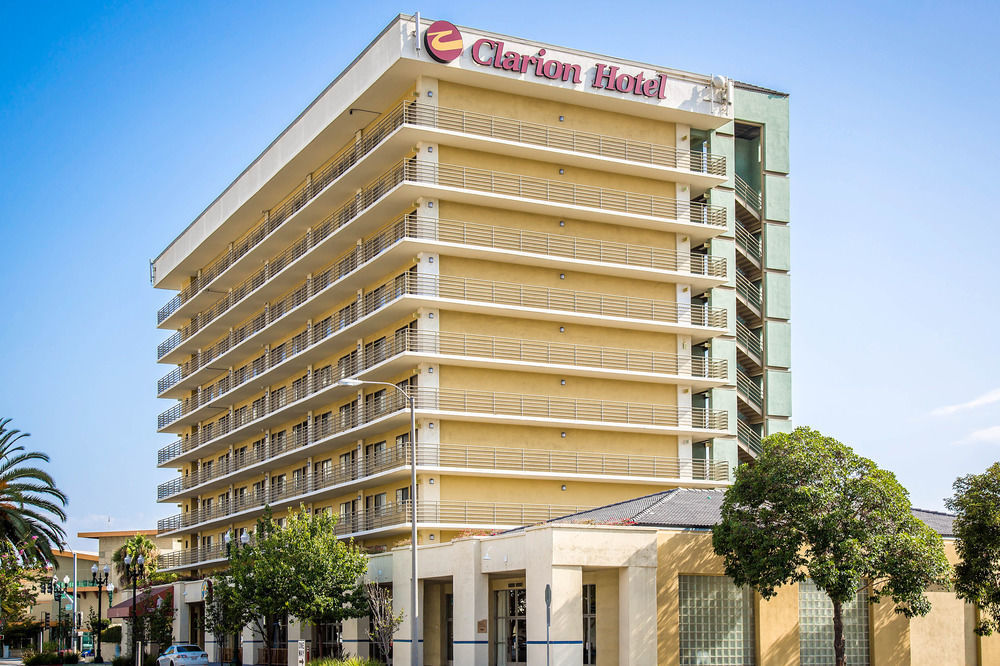 Ramada By Wyndham San Diego National City Exterior photo